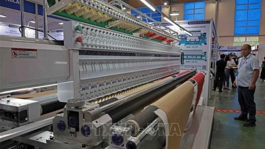 Hanoi hosts textile & garment, fabric garment accessories expos